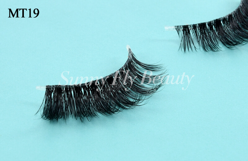 mt19-clear-band-mink-lashes-02.jpg