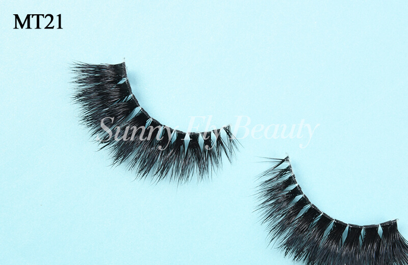 mt21-clear-band-mink-lashes-03.jpg