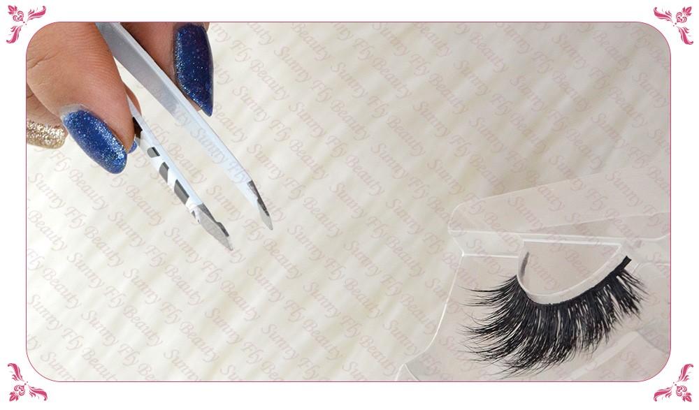 Right Ways to Take the Eyelashes from the Lash Tray